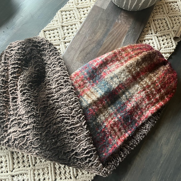 ANTHROPOLOGIE Plaid and Brown Faux Fur Infinity Scarf Like New - Picture 2 of 13